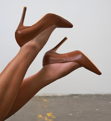 VOYEUR Brown